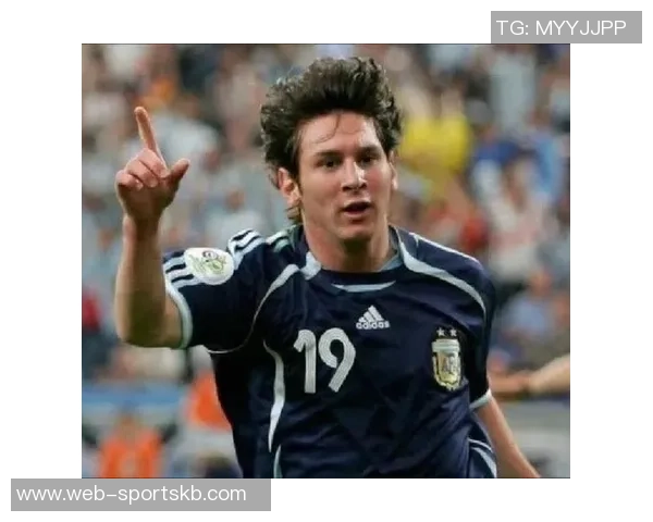 梅西传奇之路起航22年前今日16岁小将首次亮相巴萨一线队